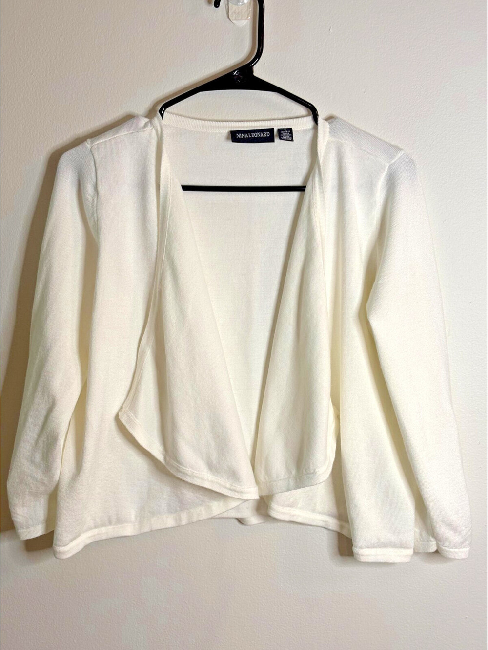 Nina Leonard Ivory colored Shrug Sweater Size S